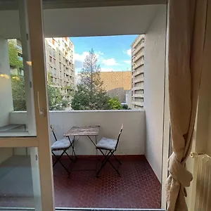  Apartment Dream Dwell -studio With Balcony 800m To Trocadero And Tour Eiffel