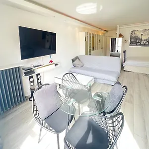  Apartment Like Arc De Triomphe, Champs Elysees, Tour Eiffel