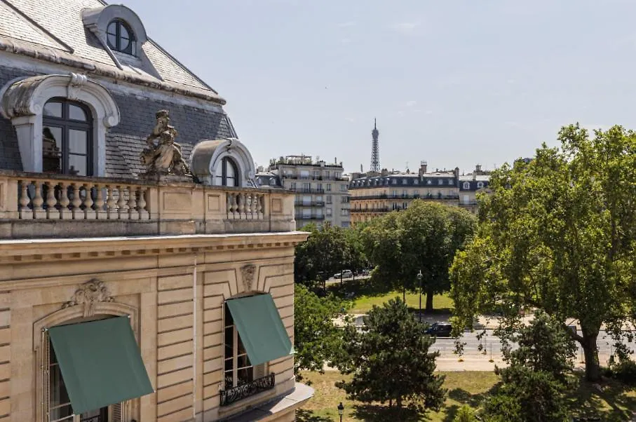 Apartment Vue Tour Eiffel Et 5 Minutes Des Champs-Elysees Appartement 2 Chambres Paris 16 Etoile France