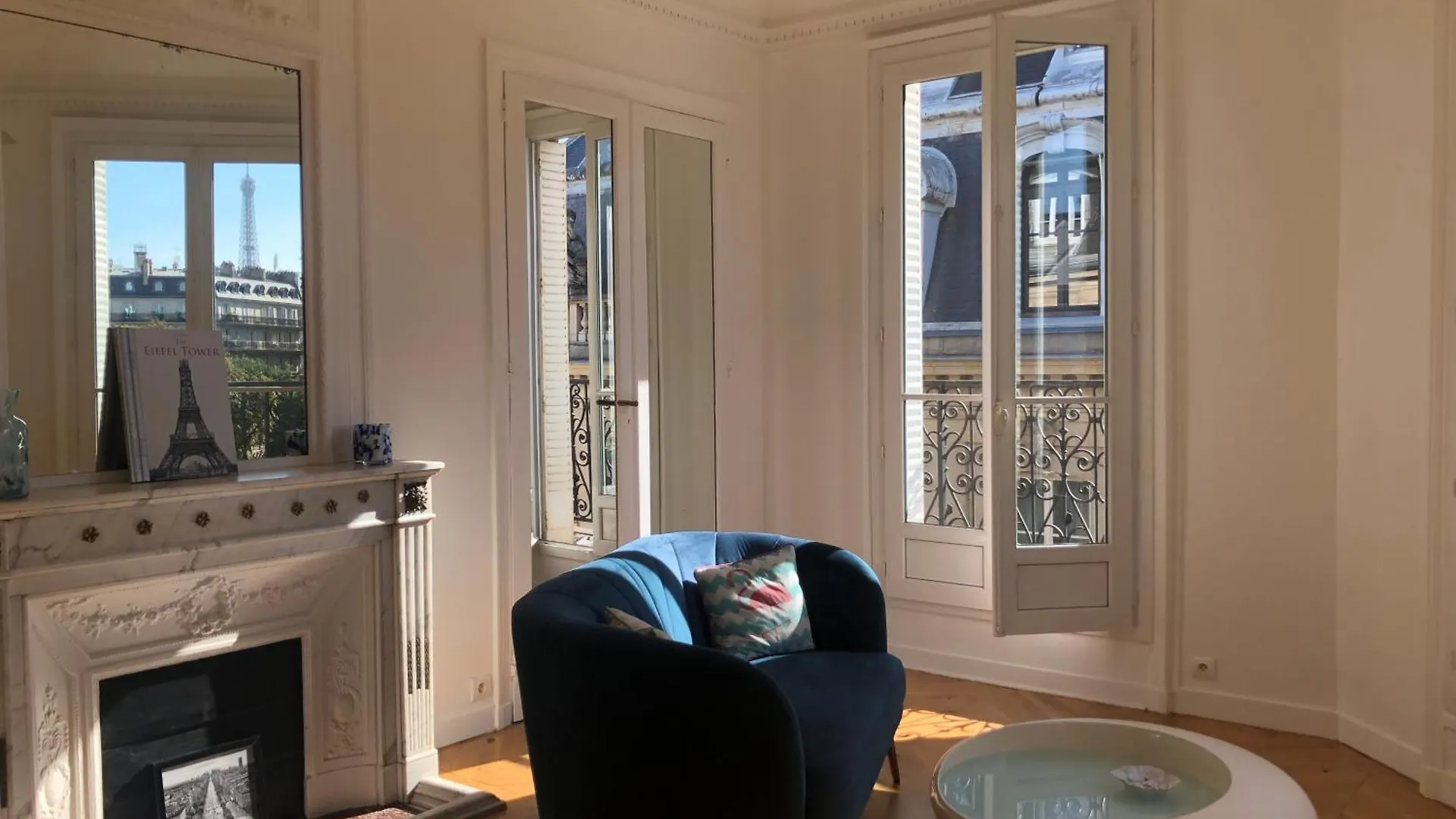 Vue Tour Eiffel Et 5 Minutes Des Champs-Elysees Appartement 2 Chambres Paris 16 Etoile Apartment