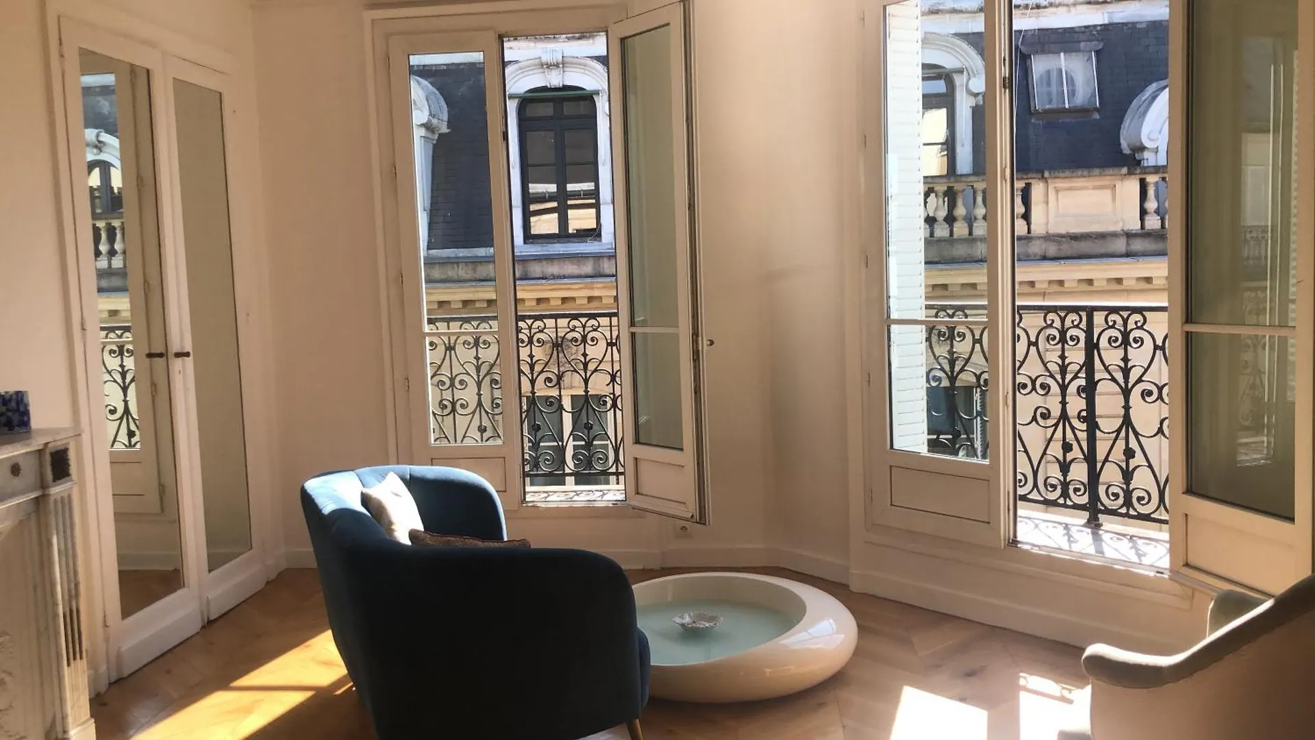 Vue Tour Eiffel Et 5 Minutes Des Champs-Elysees Appartement 2 Chambres Paris 16 Etoile France